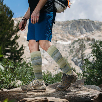 Different Touch men’s winter adventure socks – knee-high warm wool blend