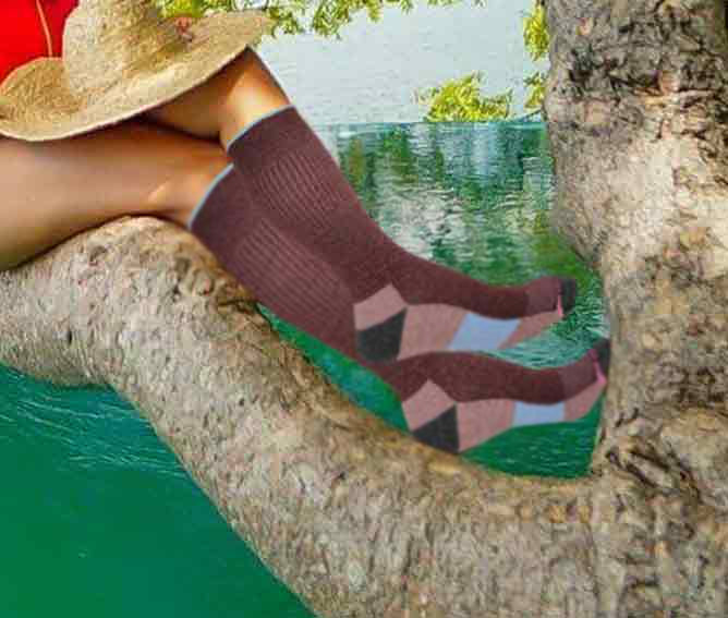 Compression Knee-High Socks | Outdoor Half-Cushion | 8-15 mmHg Dr Motion ( 1 Pair )